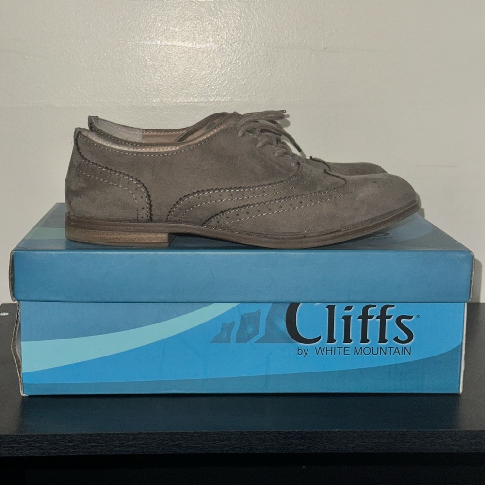 Cliffs by White Mountain